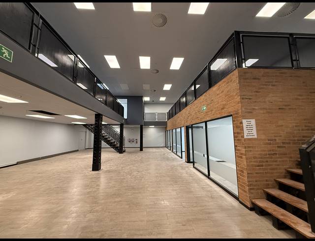 626M² OFFICE TO LET IN ROSEBANK